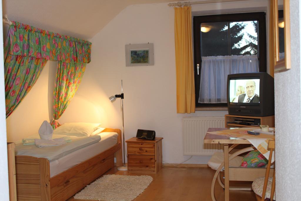 Haus Linda Apartment Barnkopf Room photo